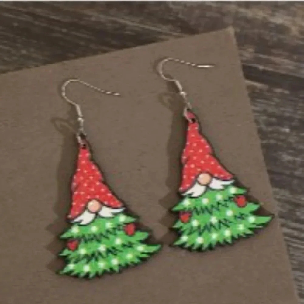 Chic Santa & Christmas Tree Wooden Dangle Earrings - Picture 2 of 6